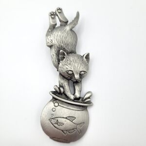 JJ Jonette Cat Fishbowl Brooch Silver Tone Vintage Pin